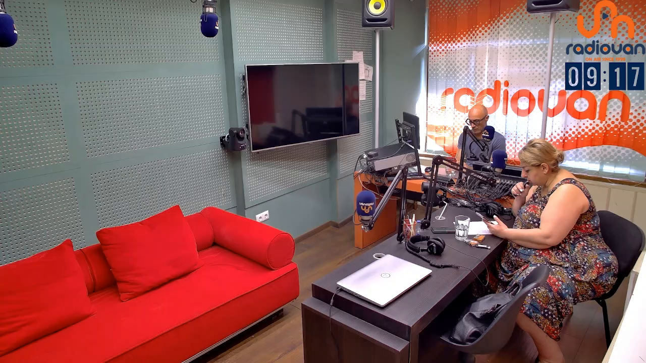 Watch Radio Van 103.0 FM
